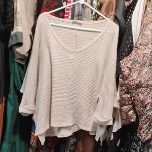 Zenana Outfitters V-Neck Cream Sweater